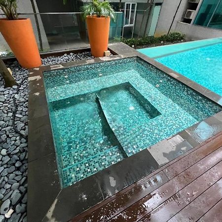 Signature Apartment At Mercu Summer Suites Klcc 쿠알라룸푸르 외부 사진
